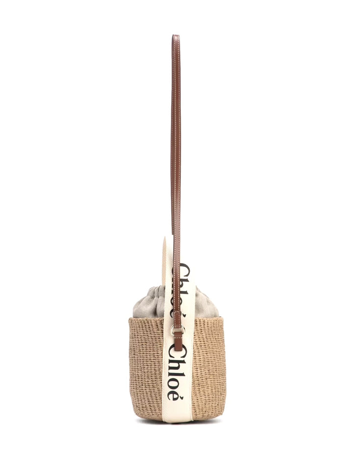 CHLOÉ BEIGE &amp; OFF WHITE SMALL WOODY BASKET BAG