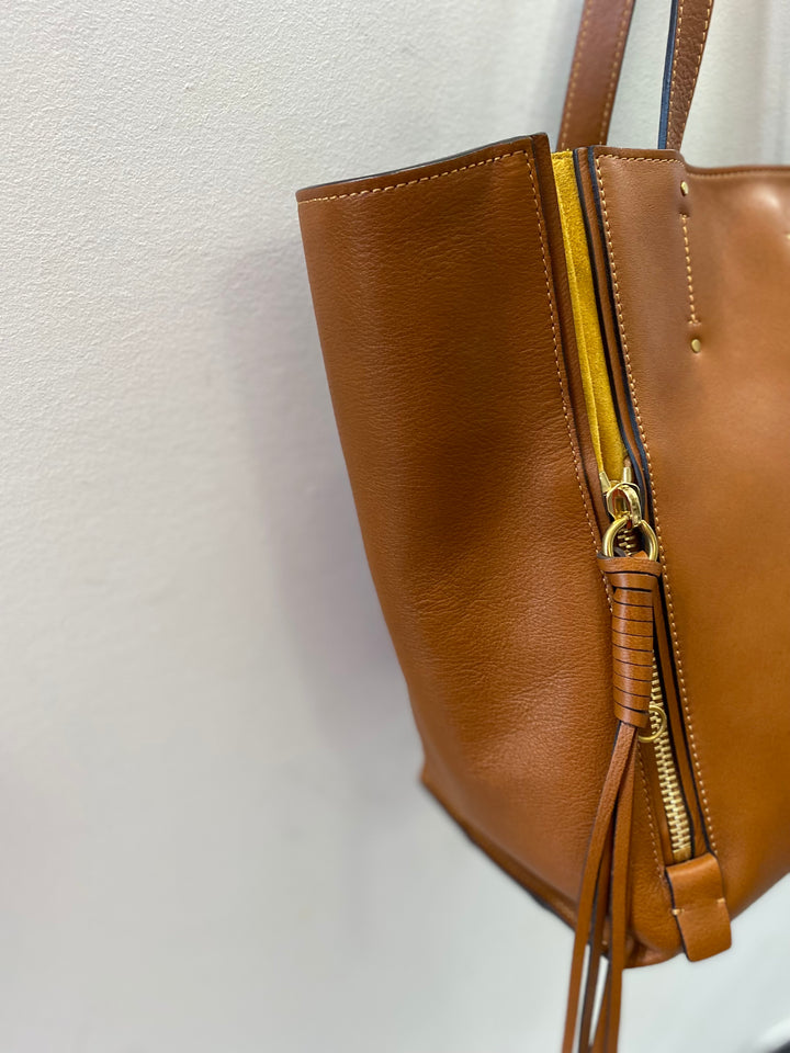 CHLOÉ MILO CALFSKIN LEATHER MEDIUM TOTE BAG CARAMEL