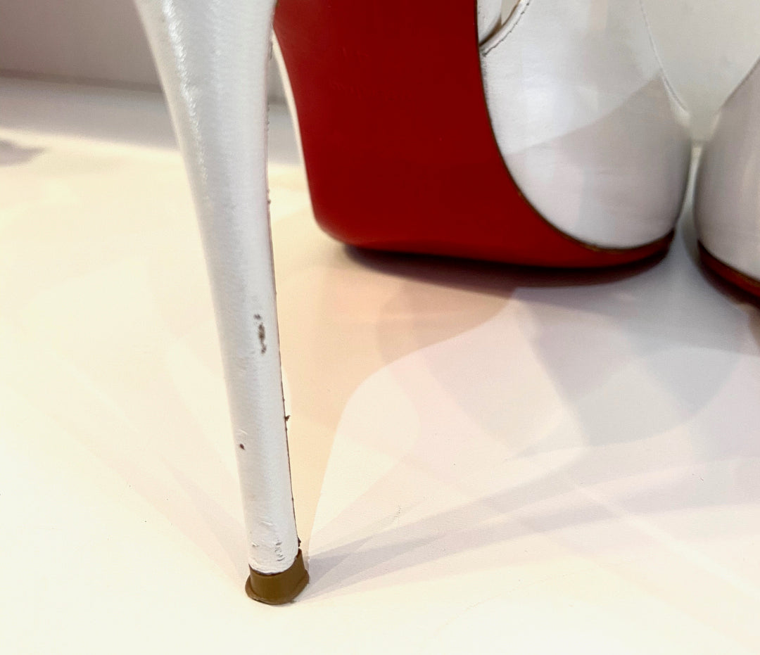 CHRISTIAN LOUBOUTIN MASCARA LEATHER PUMPS