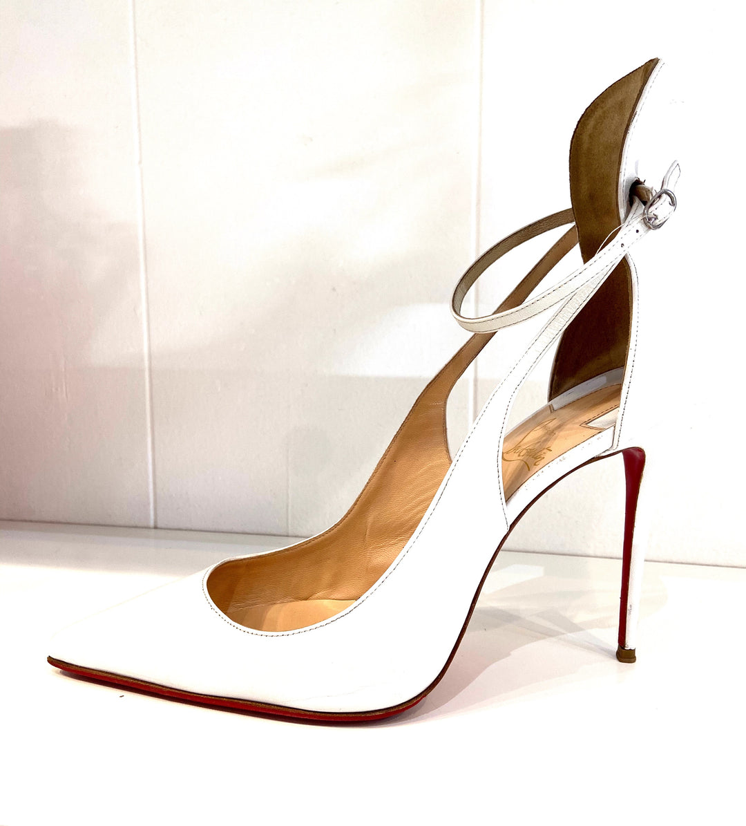 CHRISTIAN LOUBOUTIN MASCARA LEATHER PUMPS