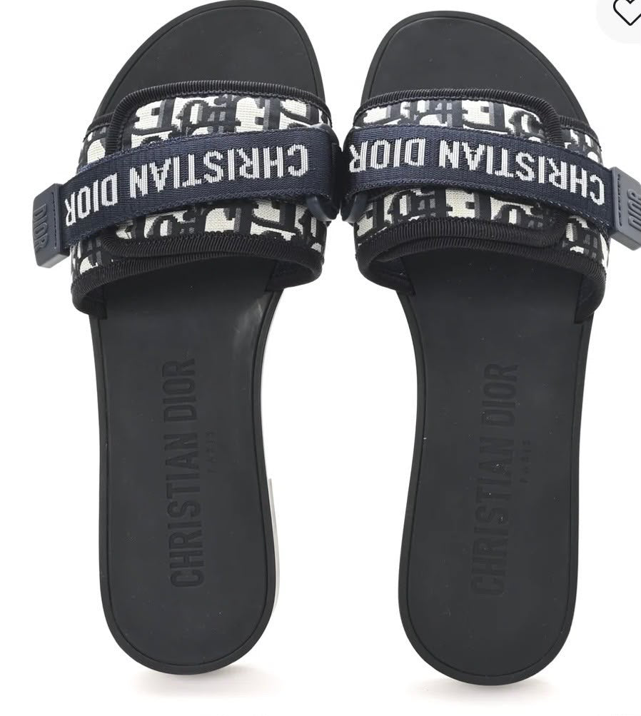 CHRISTIAN DIOR DIO(R)EVOLUTION DIOR OBLIQUE MULES