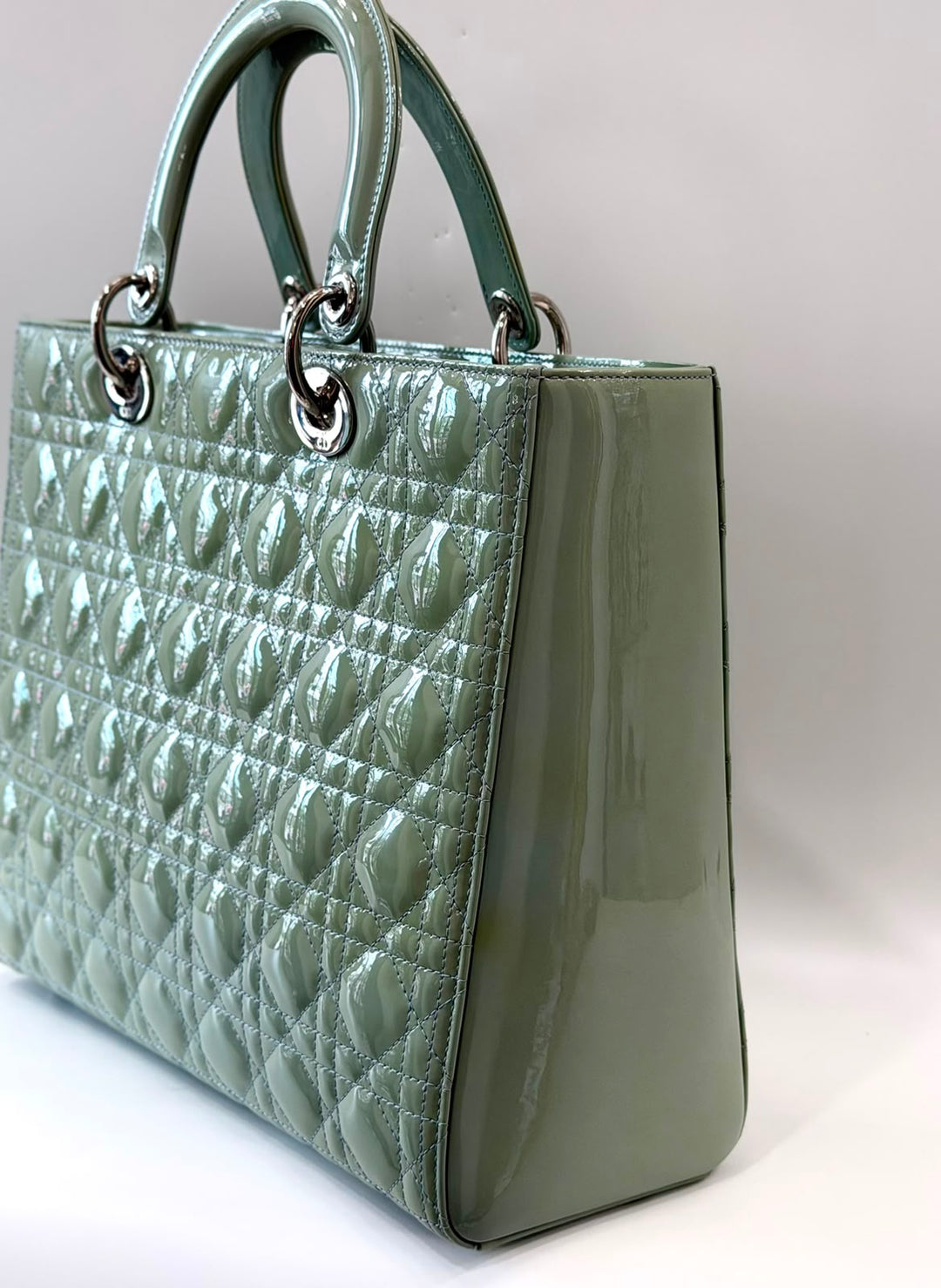 DIOR LADY DIOR  CANNAGE LARGE PATENT CALF LEATHER TOTE BAG