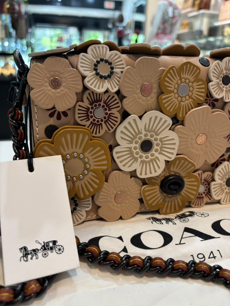 COACH TEA ROSE APPLIQUÉ DINKY LEATHER BAG