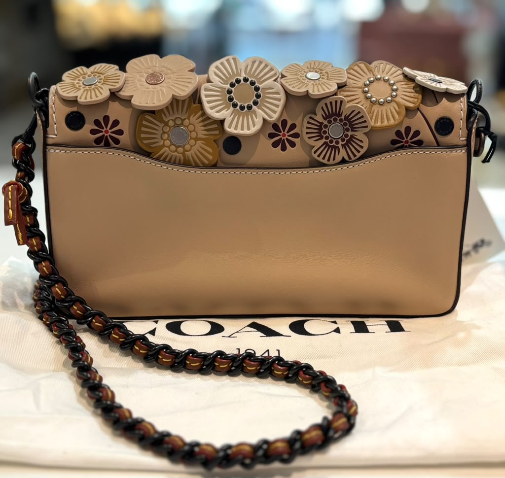 COACH TEA ROSE APPLIQUÉ DINKY LEATHER BAG