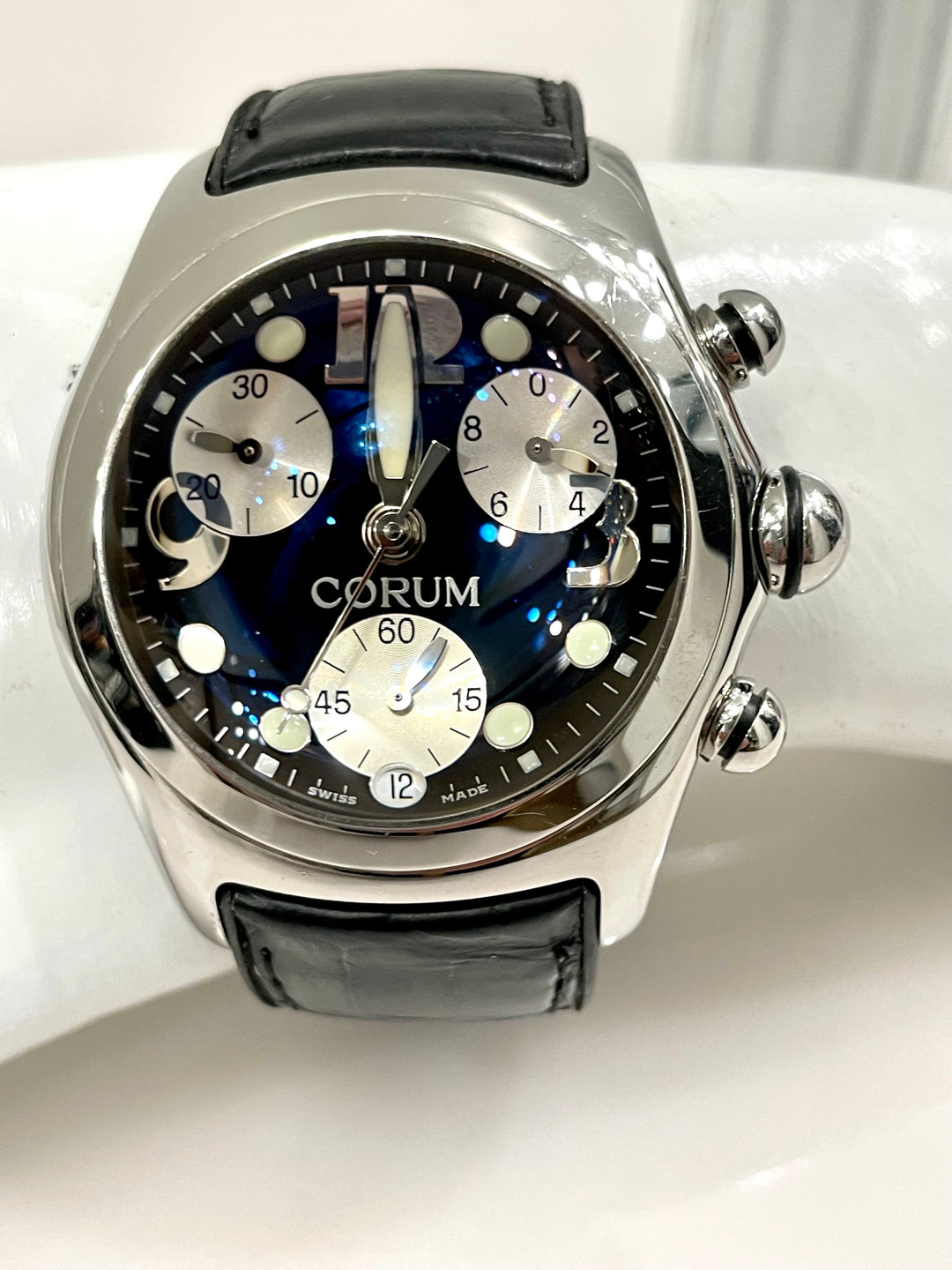 CORUM BUBBLE CHRONOGRAPH QUARTZ WATCH-BLACK