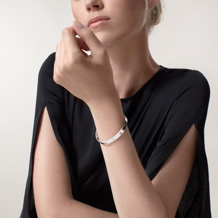CARTIER 4 DIAMOND 18K WHITE GOLD LOVE BRACELET