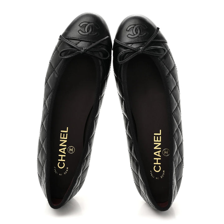 CHANEL CC AGED CALFSKIN QUILTED  LEATHER BALLET FLATS