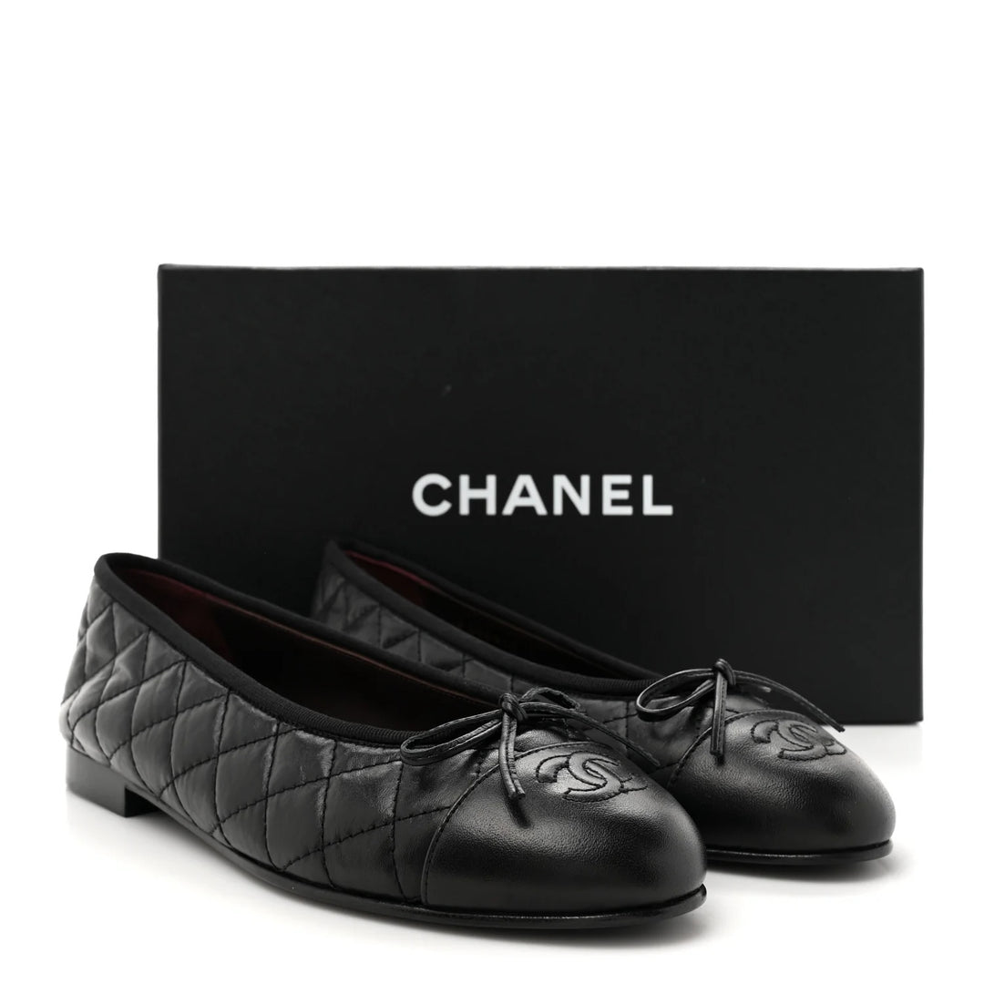 CHANEL CC AGED CALFSKIN QUILTED  LEATHER BALLET FLATS