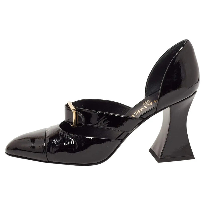 CHANEL CC  PATENT LEATHER D&