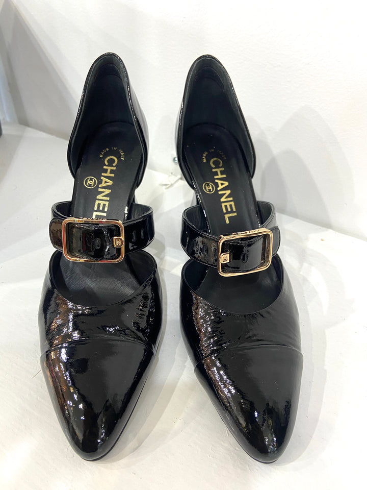 CHANEL CC  PATENT LEATHER D&
