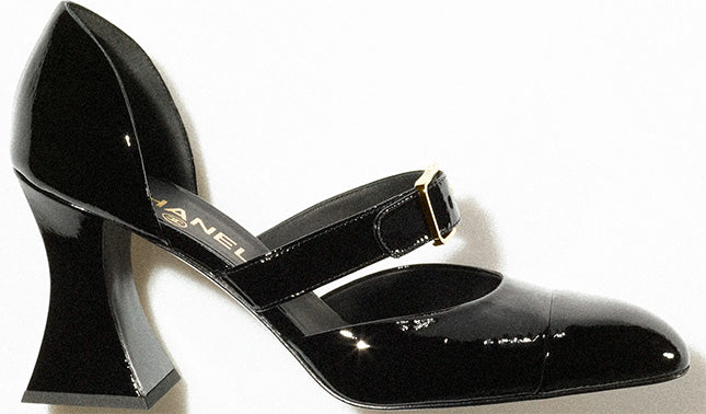 CHANEL CC  PATENT LEATHER D&