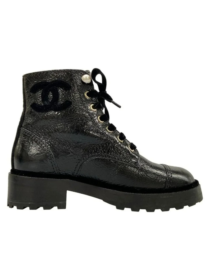 CHANEL SHINY CALFSKIN LEATHER PEARL ACCENT COMBAT BOOTS