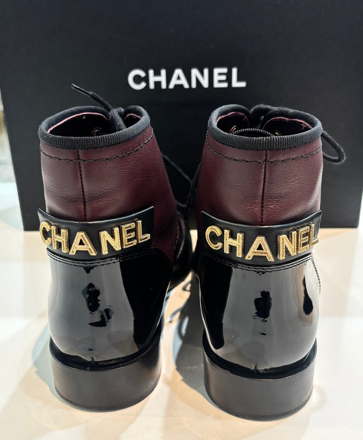 CHANEL CC LOGO CAP TOE CALFSKIN &amp; PATENT LEATHER LACE-UP ANKLE BOOTS