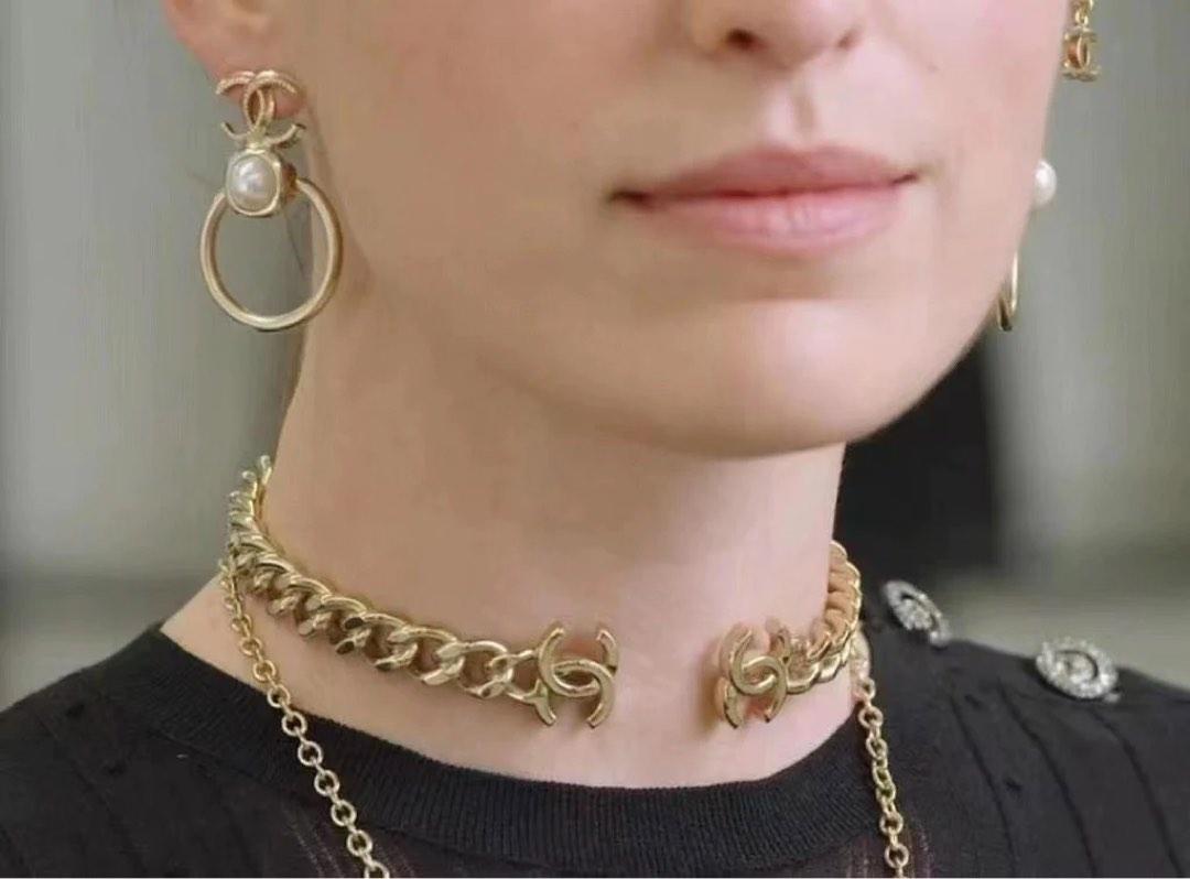 CHANEL CC RUNWAY CHAIN CHOKER NECKLACE