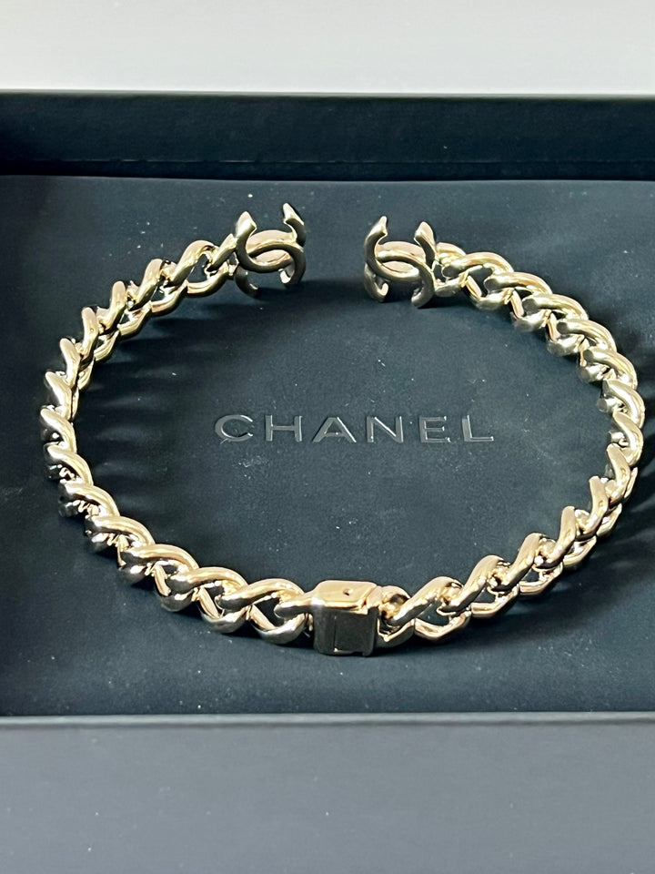 CHANEL CC RUNWAY CHAIN CHOKER NECKLACE