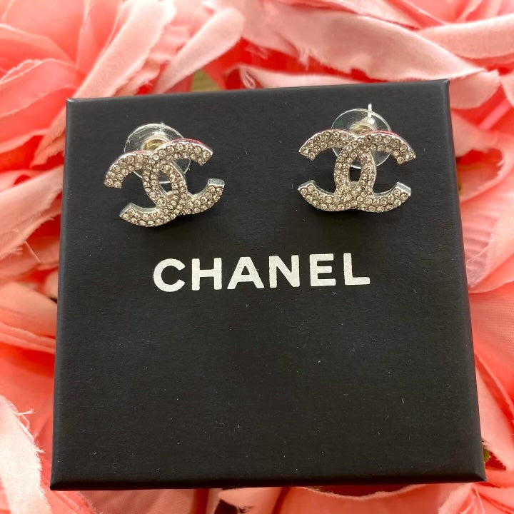 CHANEL CC CRYSTAL STUD EARRINGS – Caroline's Fashion Luxuries