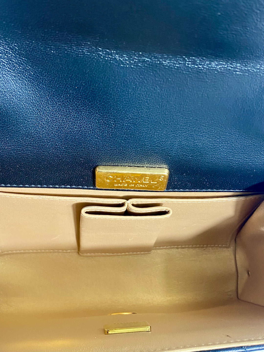 CHANEL CC LAMBSKIN QUILTED  GOLDEN PLATE MINI FLAP BAG