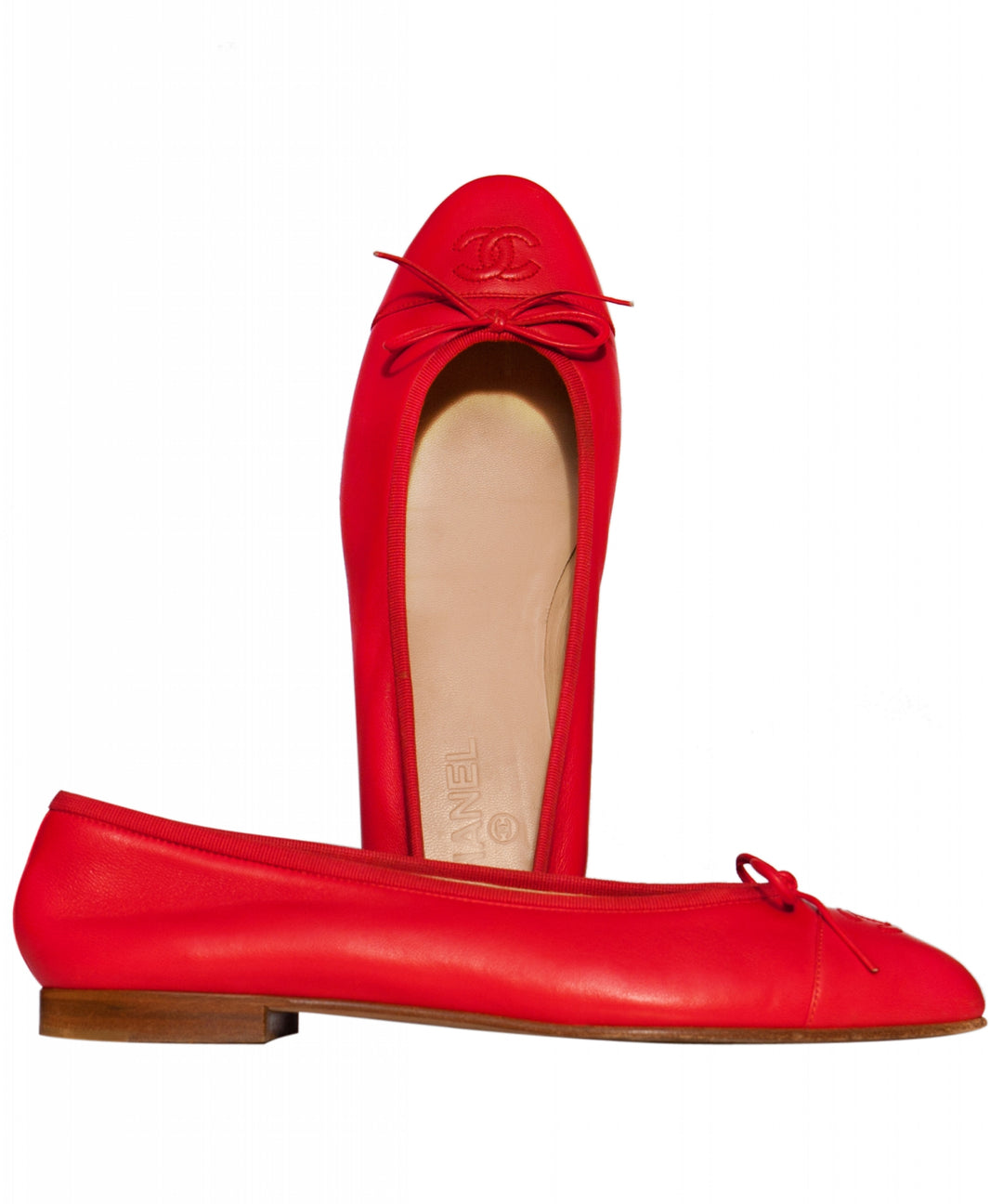 CHANEL CC LEATHER BALLERINA FLATS