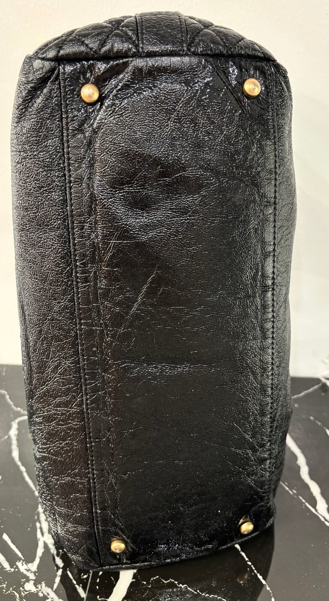 CHANEL CC VINTAGE DISTRESSED LEATHER ROCK CHAIN BOWLER BAG