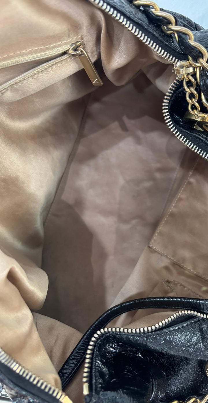 CHANEL CC VINTAGE DISTRESSED LEATHER ROCK CHAIN BOWLER BAG