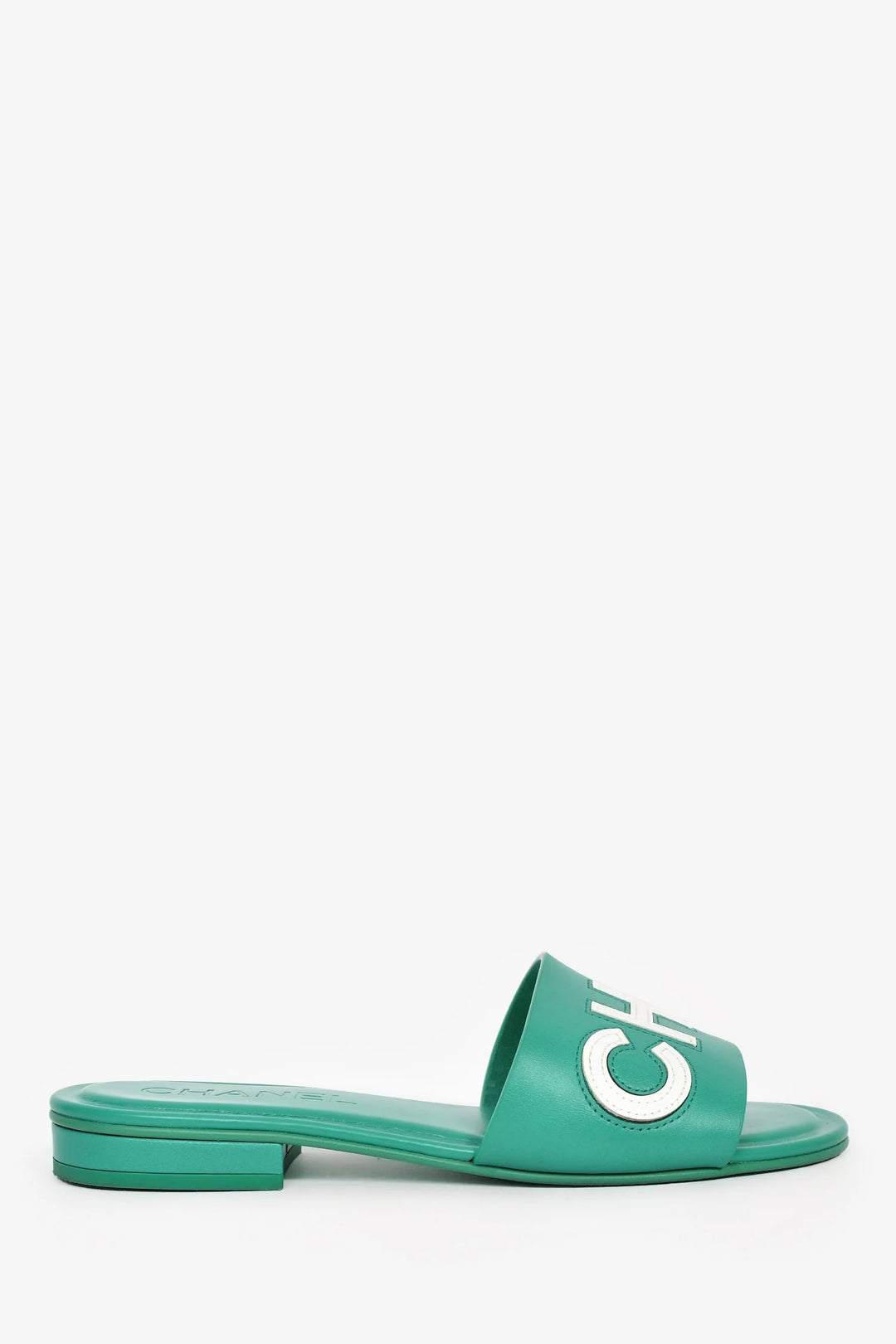 CHANEL CHA NEL LOGO CALFSKIN LEATHER &amp;  PATENT CALF MULES