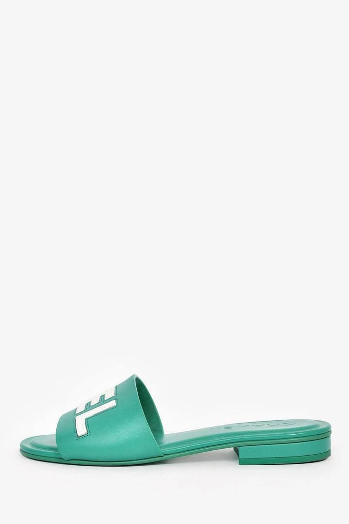 CHANEL CHA NEL LOGO CALFSKIN LEATHER &amp;  PATENT CALF MULES