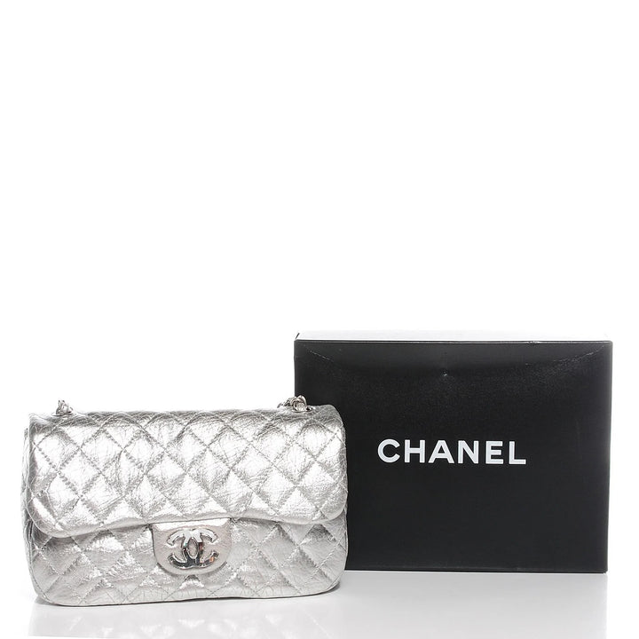 CHANEL CRINKLED METALLIC CALFSKIN QUILTED "ON THE ROCKS" MEDIUM FLAP BAG