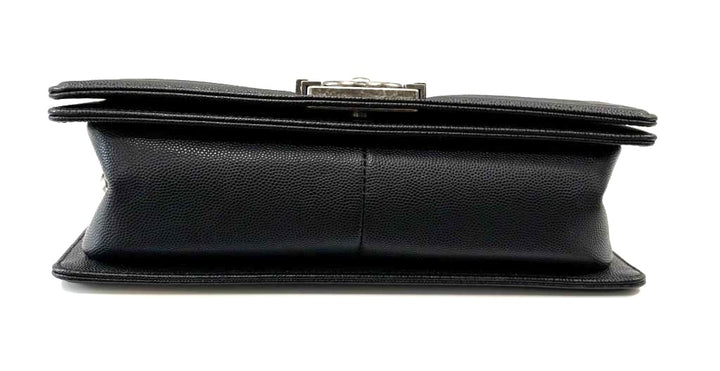 CHANEL CAVIAR DIAMOND QUILTED MEDIUM BOY BAG