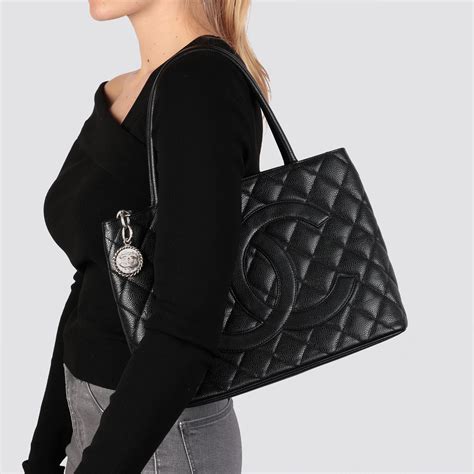 CHANEL CC CAVIAR QUILTED MEDALLION TOTE BAG