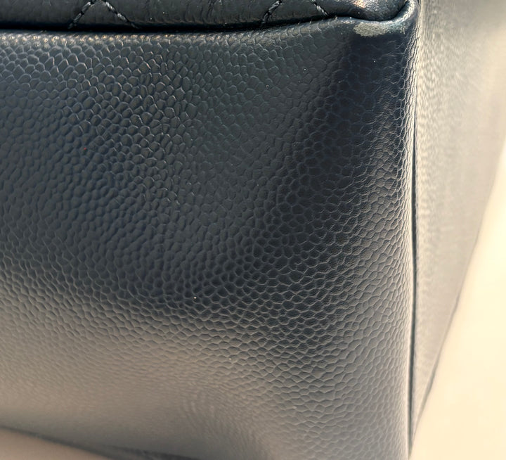 CHANEL CAVIAR QUILTED GRAND SHOPPING TOTE BAG