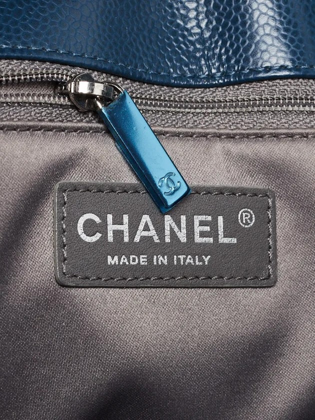 CHANEL CAVIAR QUILTED GRAND SHOPPING TOTE BAG