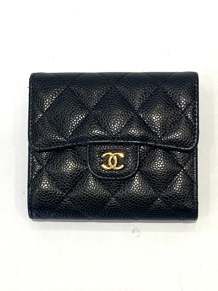 CHANEL CAVIAR QUILTED CC CLASSIC TRI-FOLD WALLET
