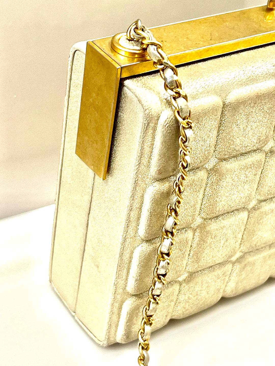 CHANEL CHOCO BAR METALLIC GOLD LEATHER SHOULDER BAG