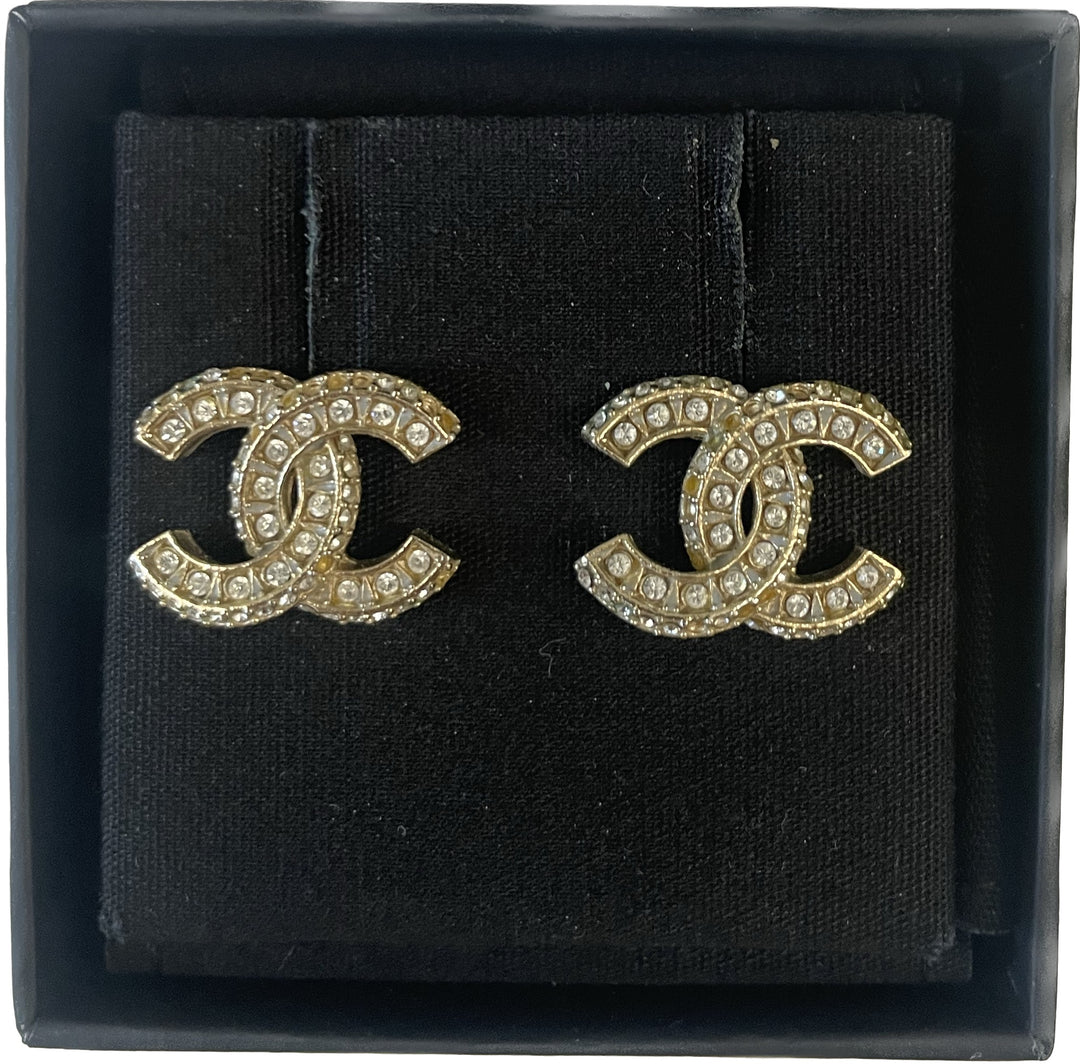 CHANEL CC CRYSTAL GOLD-TONE STUD EARRINGS – Caroline's Fashion