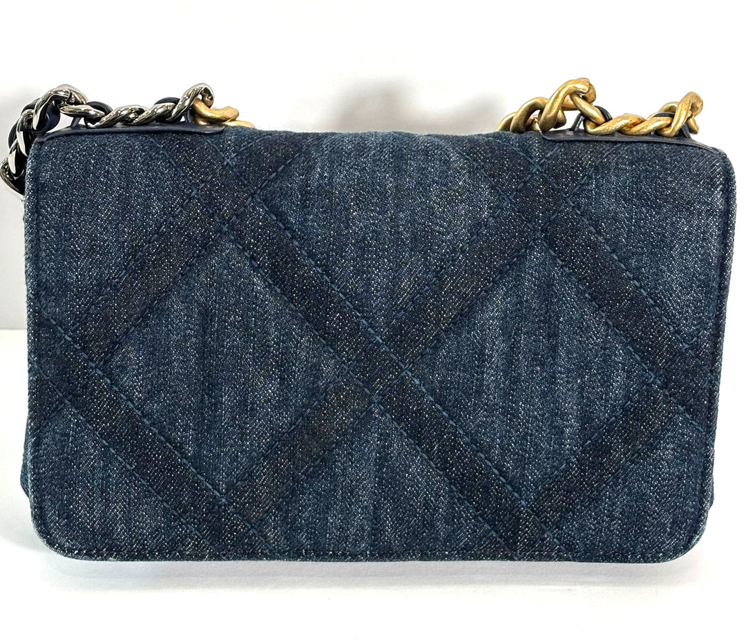 CHANEL DENIM QUILTED CHANEL 19 WALLET ON CHAIN