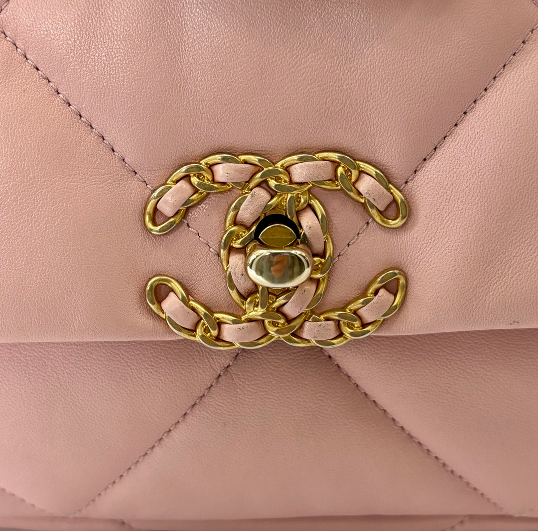 CHANEL QUILTED GOATSKIN MEDIUM CHANEL 19 FLAP BAG