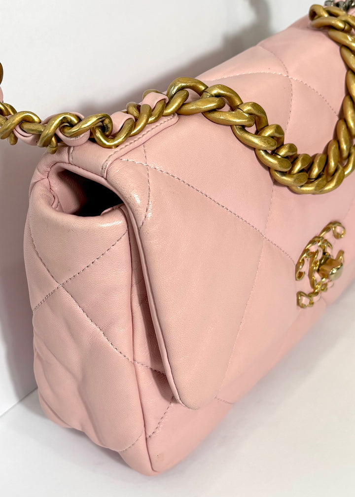 CHANEL QUILTED GOATSKIN MEDIUM CHANEL 19 FLAP BAG