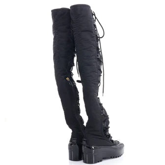 CHANEL CC LACE-UP KNEE HIGH SNOW BOOTS – Caroline's Fashion Luxuries