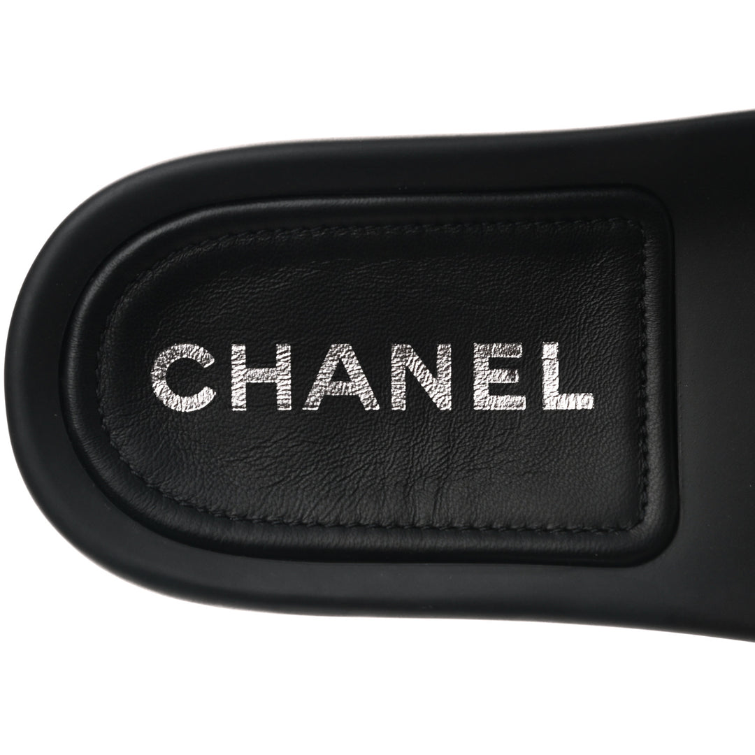 CHANEL INTERLOCKING CC LOGO LAMBSKIN LEATHER SLIDES