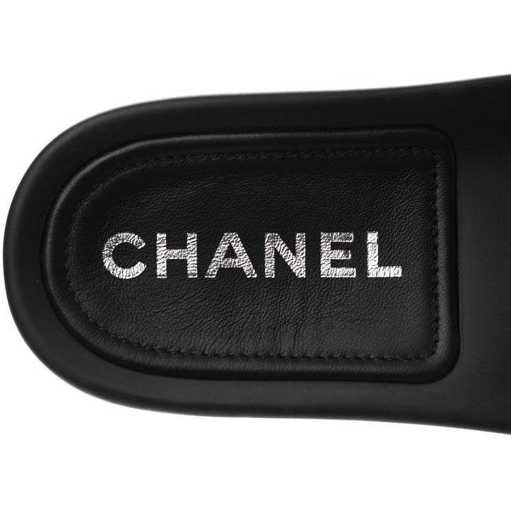 CHANEL INTERLOCKING CC LOGO LAMBSKIN LEATHER SLIDES