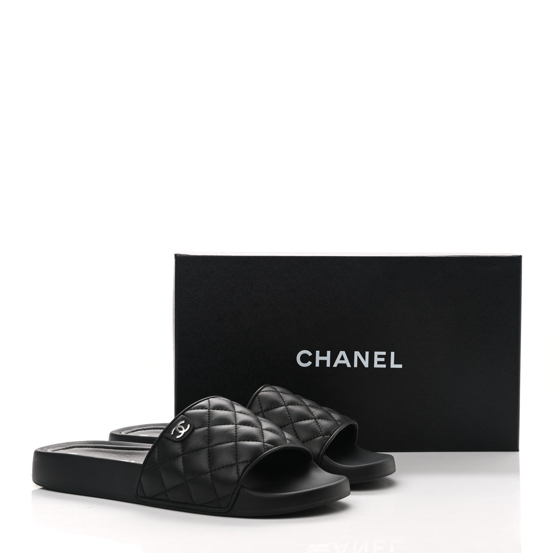 CHANEL INTERLOCKING CC LOGO LAMBSKIN LEATHER SLIDES