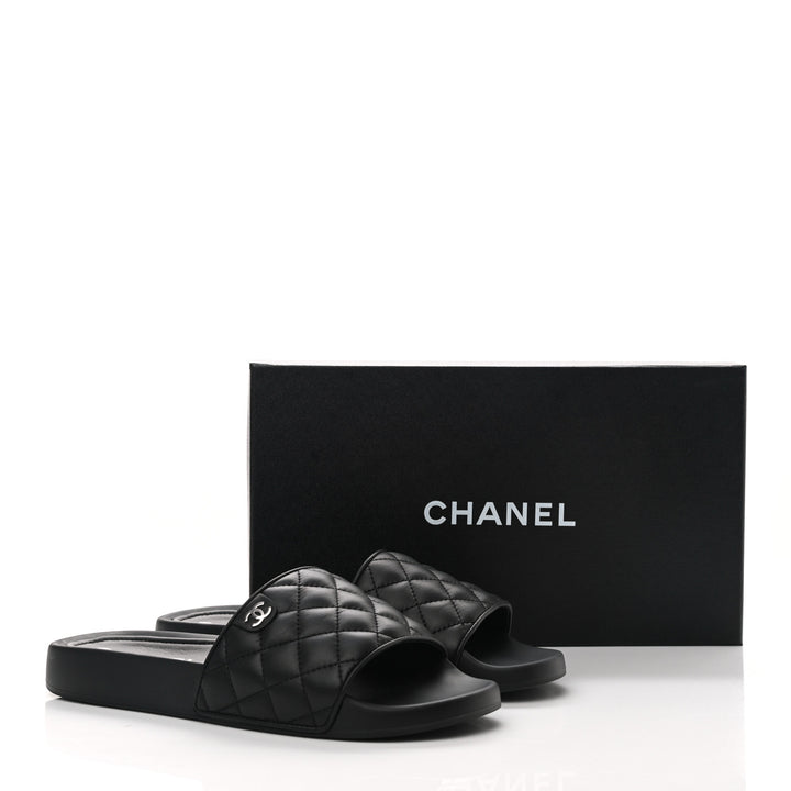 CHANEL INTERLOCKING CC LOGO LAMBSKIN LEATHER SLIDES