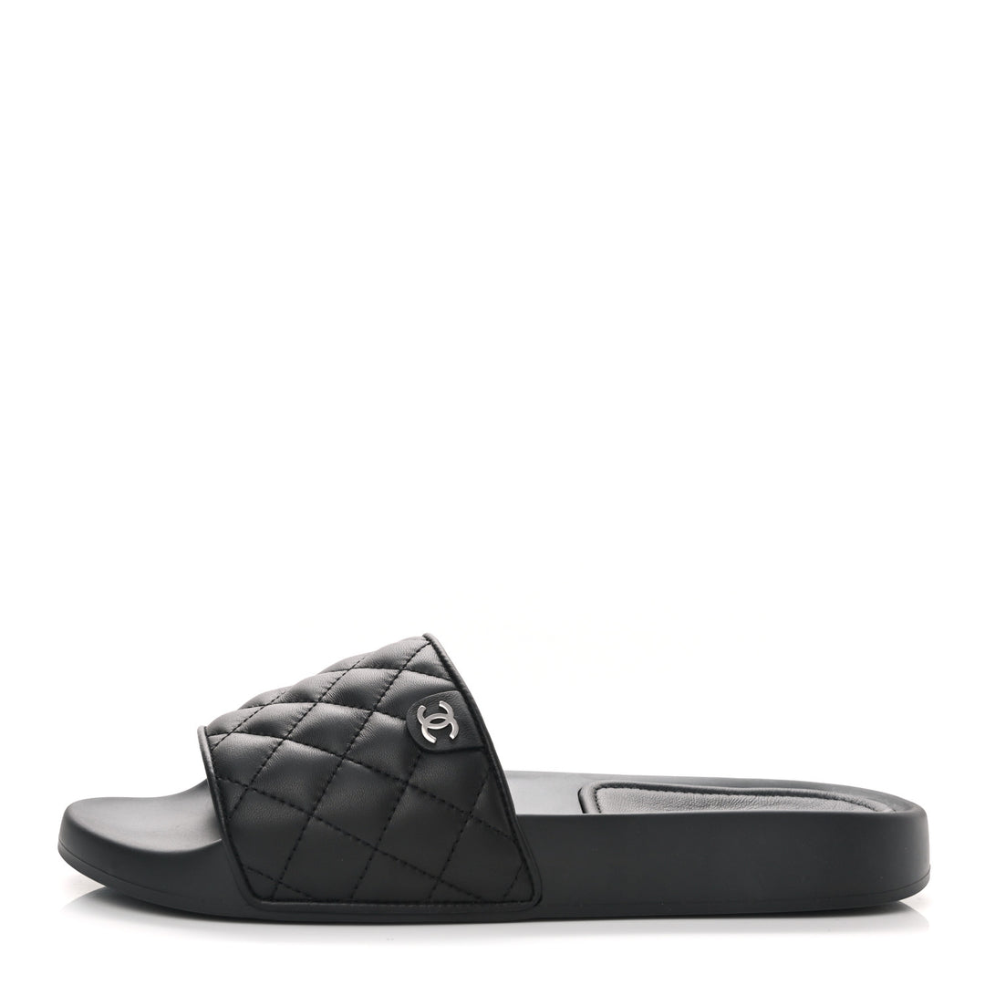 CHANEL INTERLOCKING CC LOGO LAMBSKIN LEATHER SLIDES