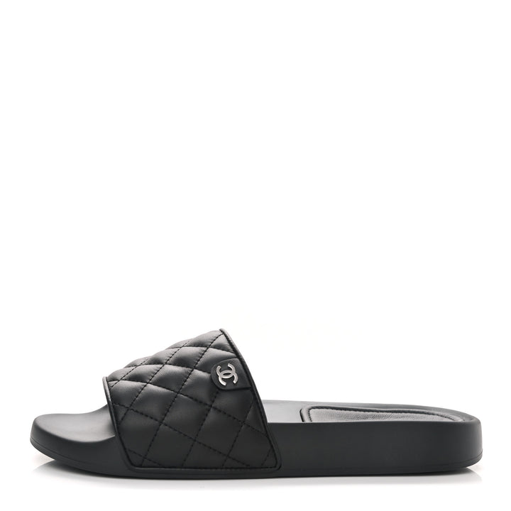 CHANEL INTERLOCKING CC LOGO LAMBSKIN LEATHER SLIDES