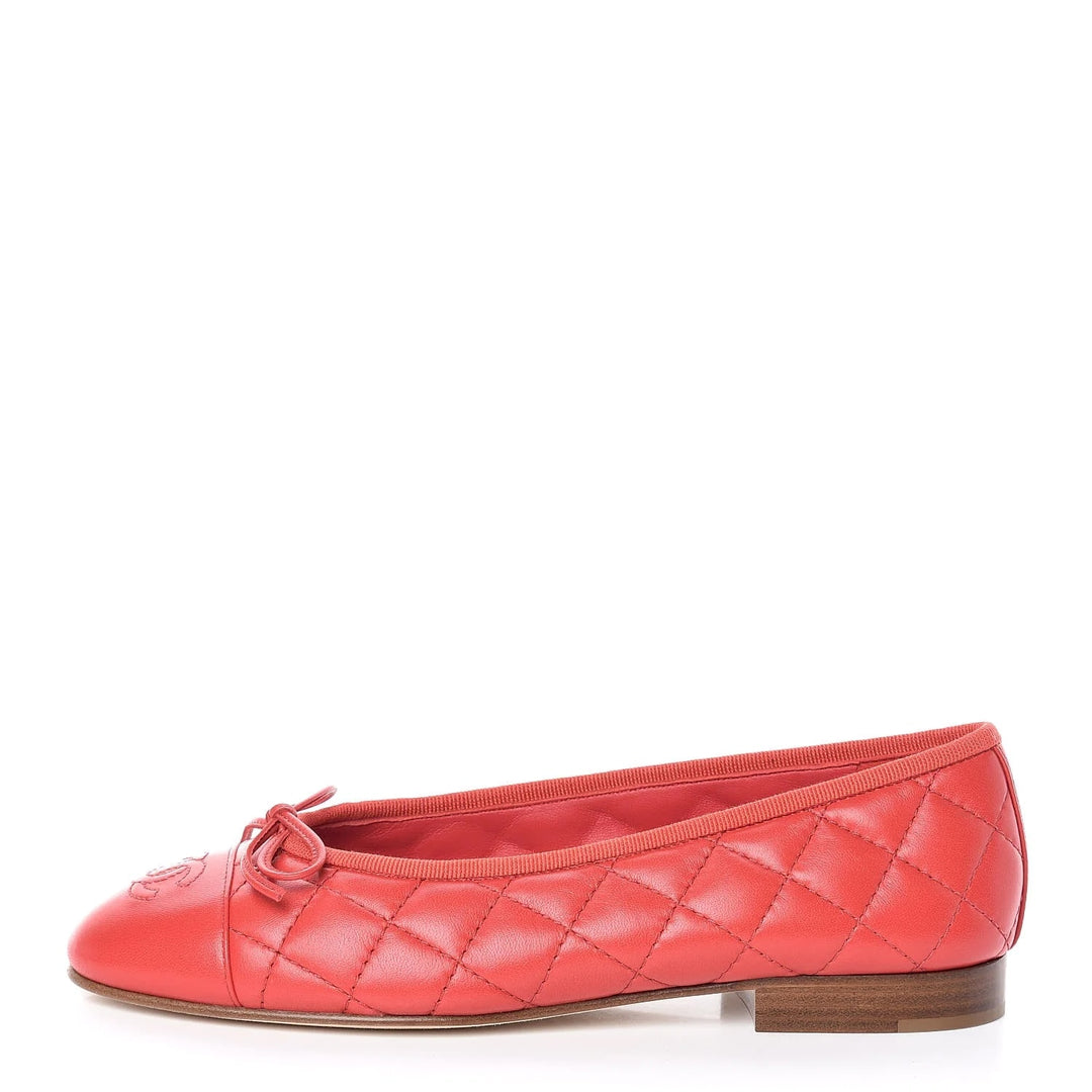 CHANEL LAMBSKIN QUILTED CC CAP TOE BALLET FLATS