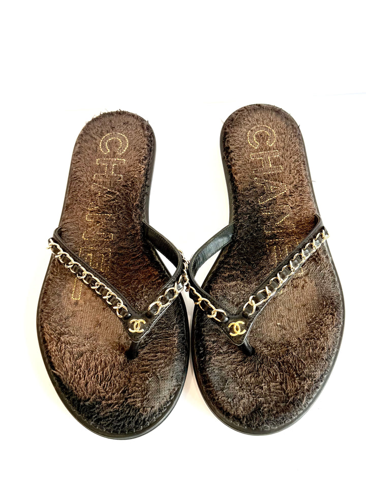 CHANEL LAMBSKIN TERRYCLOTH CHAIN CC THONG SLIDES