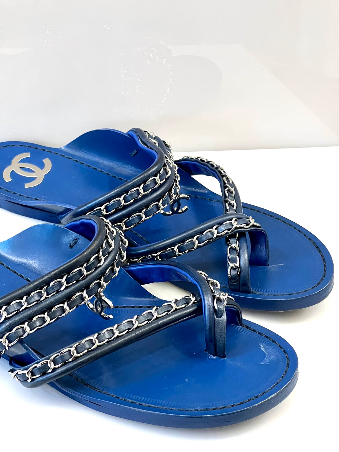 CHANEL CC CHAIN LEATHER SANDALS