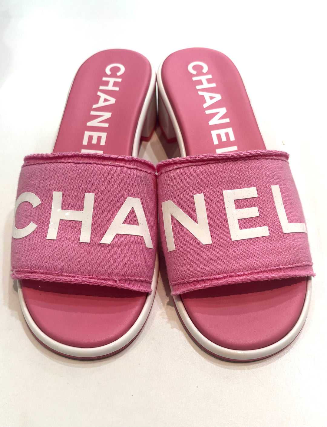 CHANEL CHA-NEL LOGO PRINT MULES