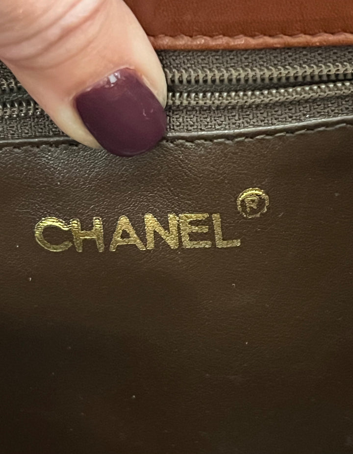 CHANEL VINTAGE MATELASSE SHOULDER CHAIN TOTE BAG