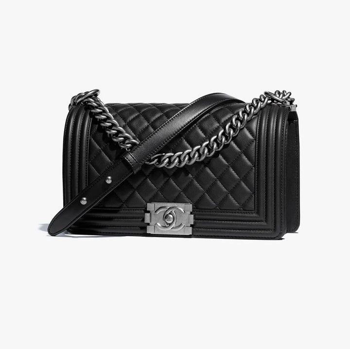 CHANEL CAVIAR DIAMOND QUILTED MEDIUM BOY BAG